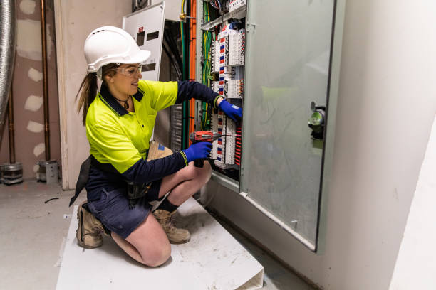 Best Home Electrical Repair  in Pleasant Hill, IA